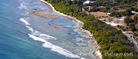 vue réduite de la plage de l'anse kahouanne